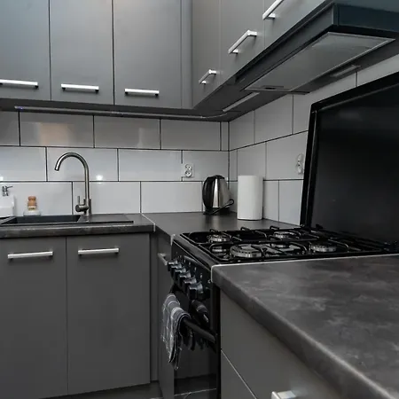Chalubinskiego Przytulne Mieszkanie Przy Parku, Blisko Dworca Lejlighed